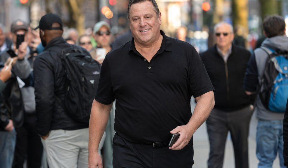 billy gardell net worth