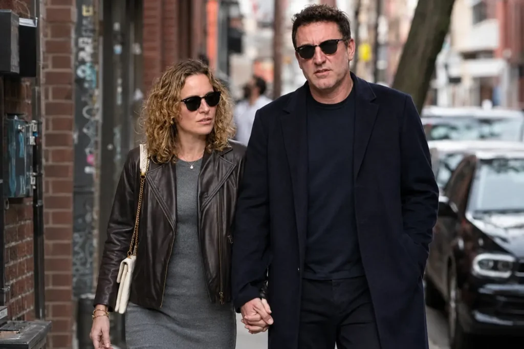 lee mack wife