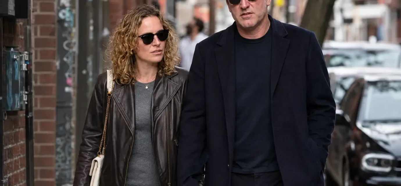 lee mack wife