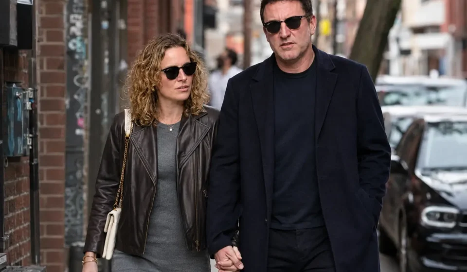 lee mack wife
